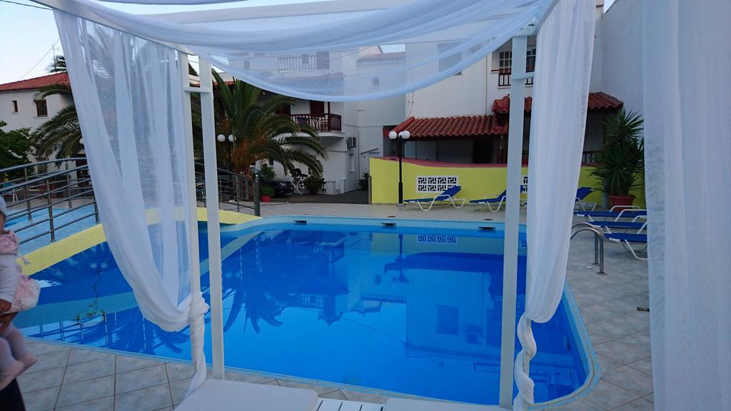 Hotel Mando Marathokampos Bagian luar foto