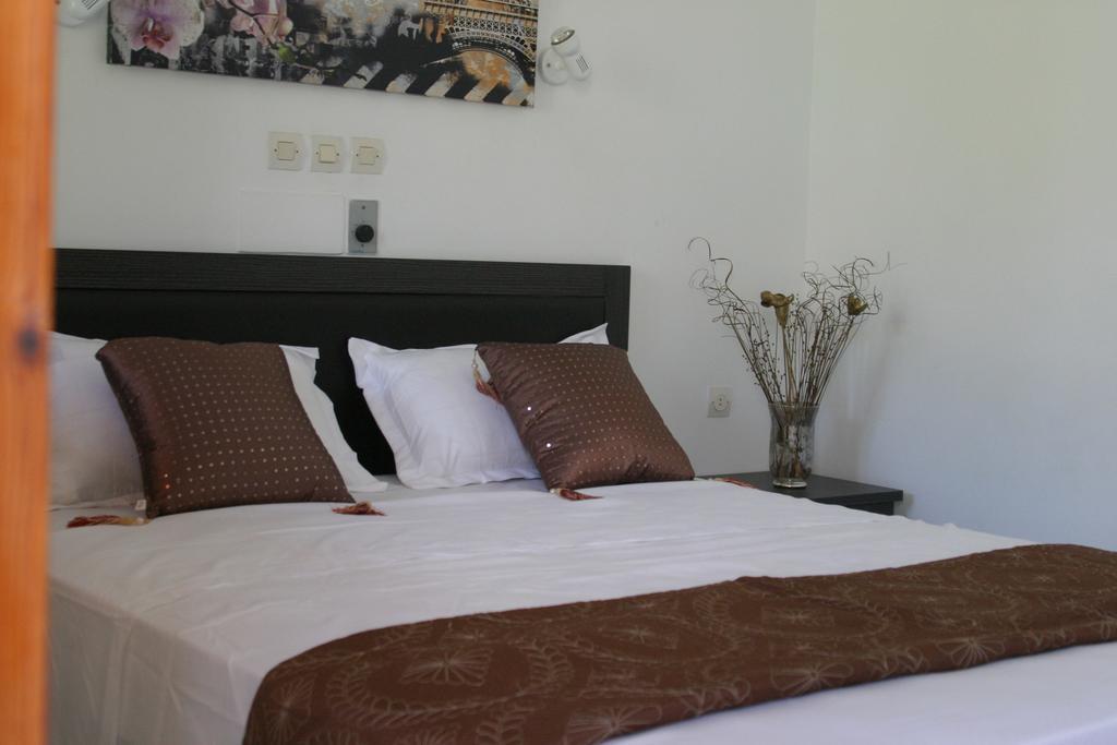 Hotel Mando Marathokampos Bagian luar foto