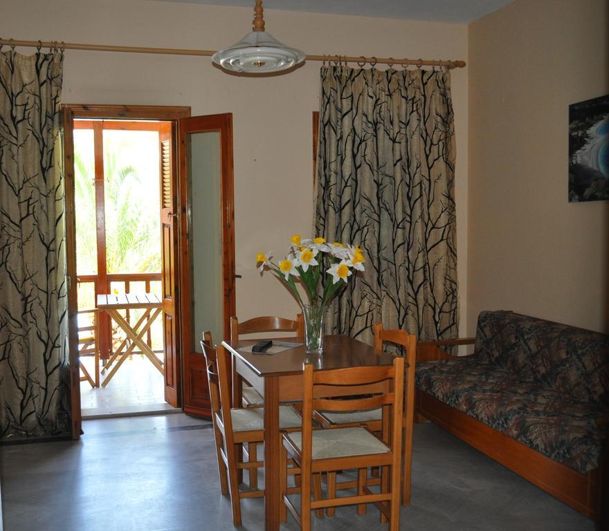 Hotel Mando Marathokampos Bagian luar foto