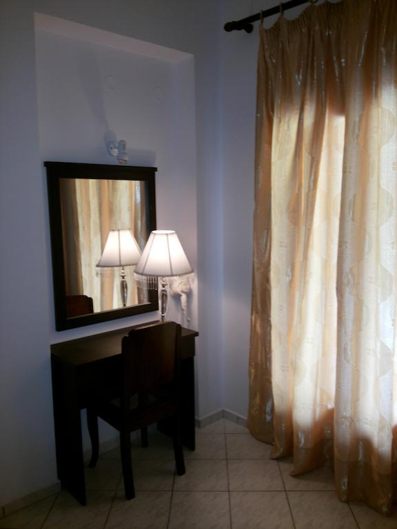 Hotel Mando Marathokampos Ruang foto