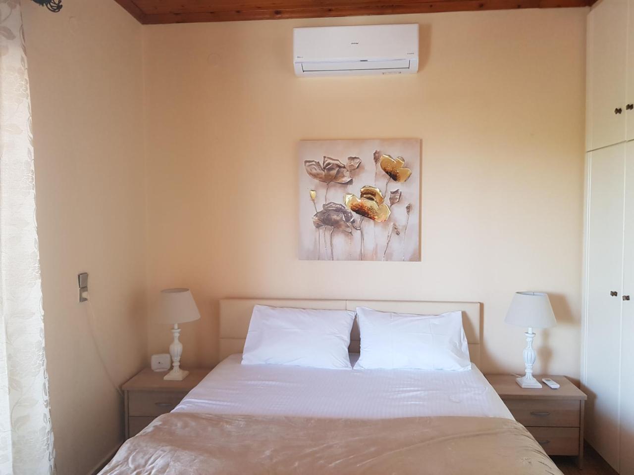 Hotel Mando Marathokampos Bagian luar foto